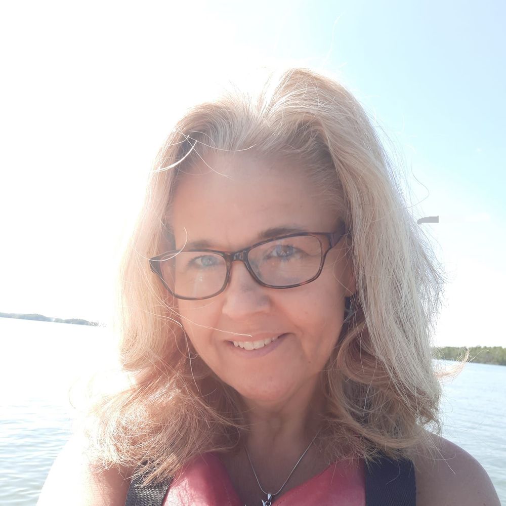 Meet your Posher, Angela